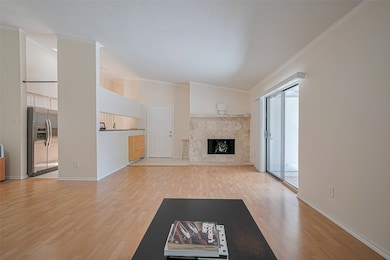 2425 Augusta Dr unit 16, Houston, TX 77057 - photo 6