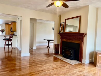 55 Beach St unit 2, Malden, MA 02148 - photo 5