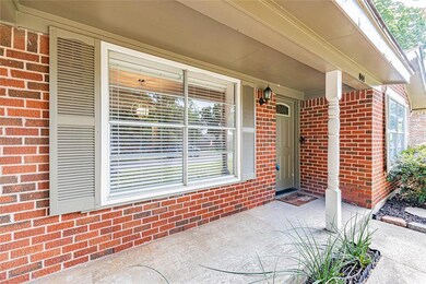 844 Woodcrest Dr, Hurst, TX 76053 - photo 4