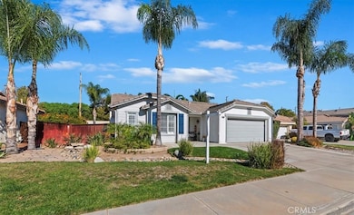 21834 Heliotrope Ln, Wildomar, CA 92595 - photo 3