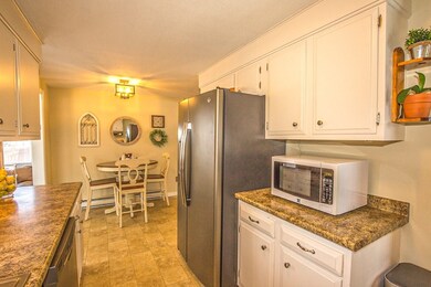 34 Rabideau Dr, Easthampton, MA 01027 - photo 5