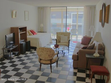 LIVINGROOM 3