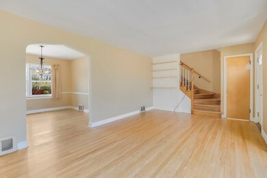 901 Manchester Ave, Westchester, IL 60154 - photo 4