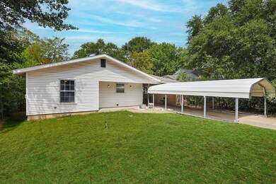 Quaint cottage on a quiet street in Corsicana.
