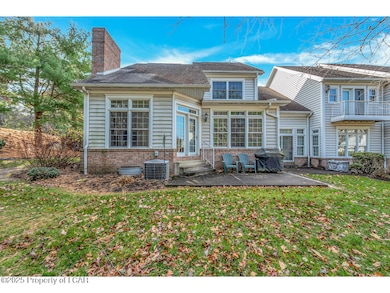 604 Thackeray Close, Moosic, PA 18507 - photo 4