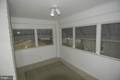 6804 Belford Dr, Takoma Park, MD 20912 - photo 6