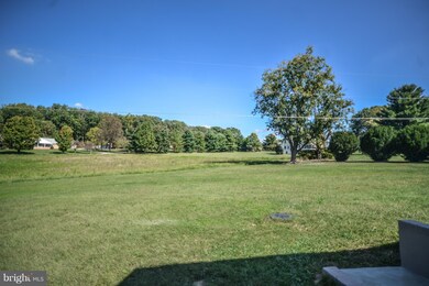 9915 Watkins Rd, Gaithersburg, MD 20882 - photo 4