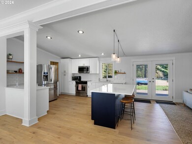 39736 SW Snowcrest Dr, Cornelius, OR 97113 - photo 3