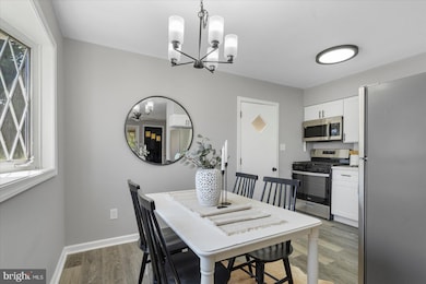 28 W Furnace Branch Rd, Glen Burnie, MD 21061 - photo 7