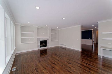 237 N Geneva Ave, Elmhurst, IL 60126 - photo 4