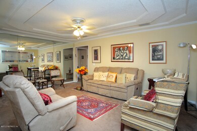 Major Gathering Room, Family Room