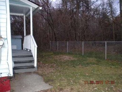 4 Powers Ct, Worcester, MA 01605 - photo 4