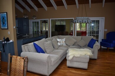 804 Whipple Tree Ct W, Hawley, PA 18428 - photo 4