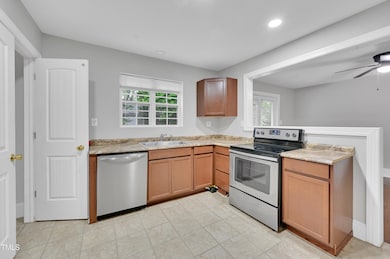 205 E 13th St unit A, Greenville, NC 27858 - photo 5