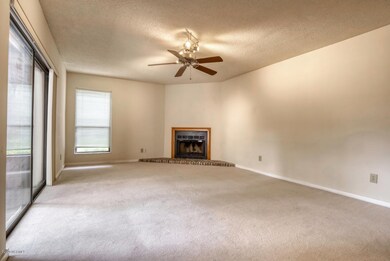 2049 Albert Cir Wilmington NC-large-006-