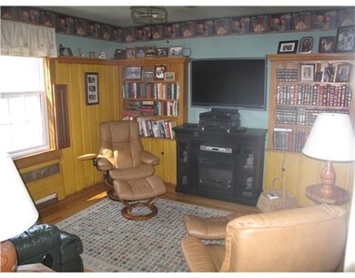 46 Versailles St, Cranston, RI 02920 - photo 7