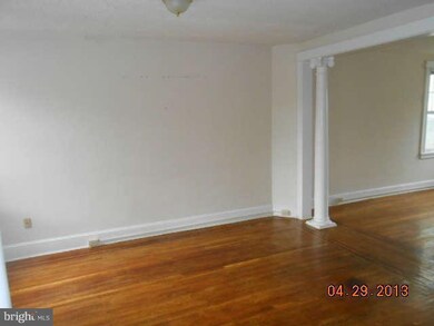 229 S Augusta Ave, Baltimore, MD 21229 - photo 5