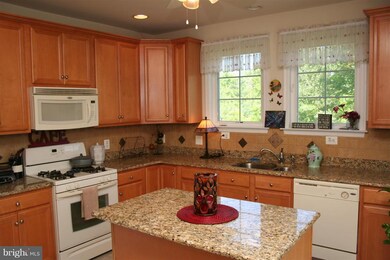 13839 Gullane Dr unit 85, Woodbridge, VA 22191 - photo 7
