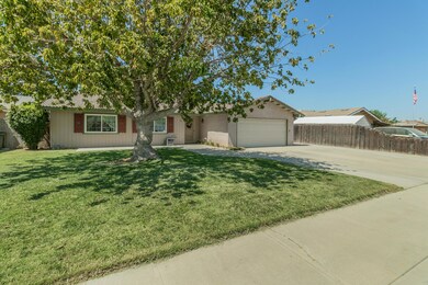 082422-1185-Myrtle-Place-Lemoore-CA-02
