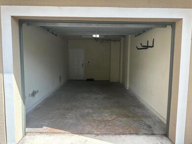 6370 Emerald Dunes Dr unit 302, West Palm Beach, FL 33411 - photo 5