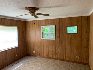 181 Brightwells Mill Rd, Madison Heights, VA 24572 - photo 2