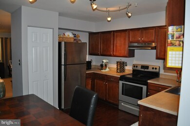 9825 Sherwood Farm Rd, Owings Mills, MD 21117 - photo 6