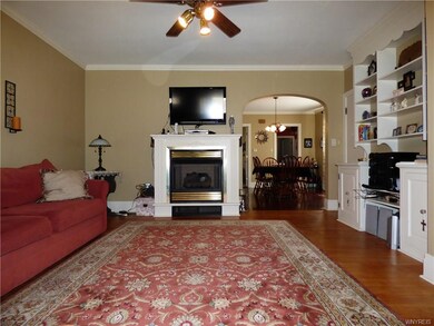 119 Lincoln Ave, North Tonawanda, NY 14120 - photo 2