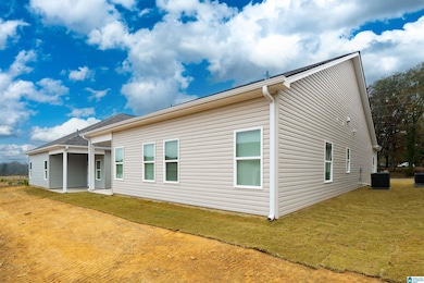 2237 Headrick Rd, Bessemer, AL 35022 - photo 5