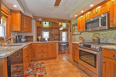 485 Franklin St, Wrentham, MA 02093 - photo 4