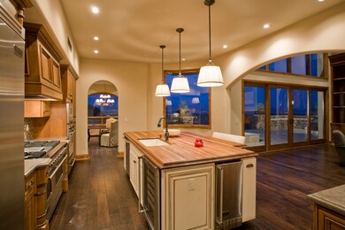 Kitchen 4