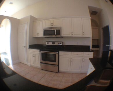 915 Palm Cove Dr, Orlando, FL 32835 - photo 3