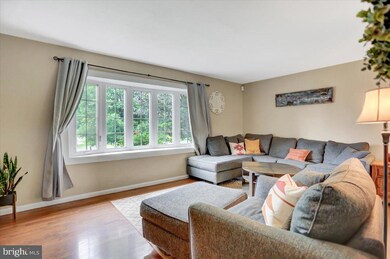 2947 Roosevelt Dr, Chambersburg, PA 17201 - photo 4