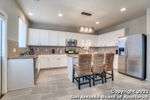 10111 Round Ridge, San Antonio, TX 78254 - photo 5