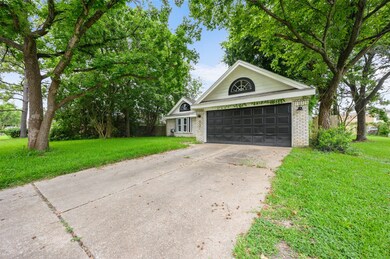 6131 Oak Bay Dr, Houston, TX 77091 - photo 3