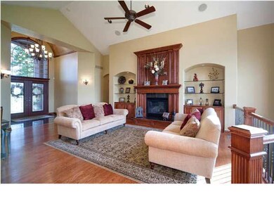 Cathedral ceilings, hardwood flooring, new paint, 
