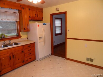 12038 Brookview Dr, Midlothian, VA 23112 - photo 7