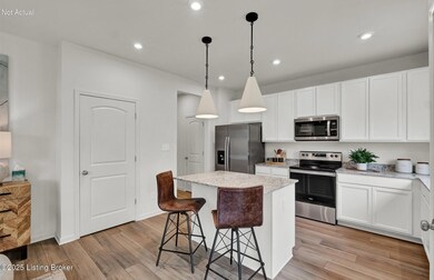 2019 Lyndon Green Cir, Lyndon, KY 40242 - photo 7