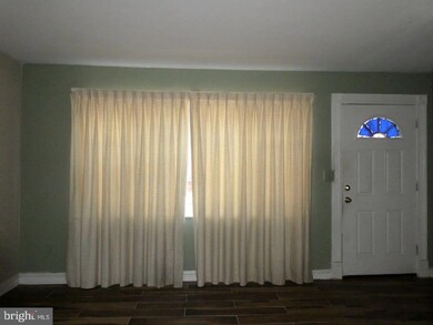 410 Main St unit 16, Laurel, MD 20707 - photo 2