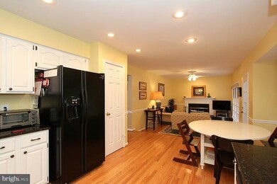 1260 Lamplighter Way, Reston, VA 20194 - photo 6