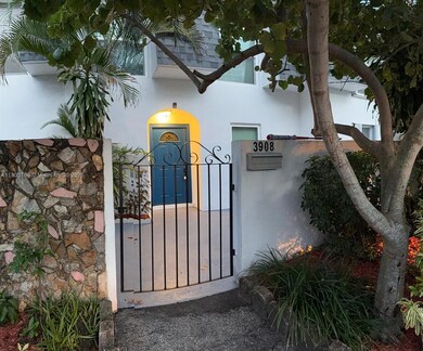 3908 SW 67th Terrace unit 112, Davie, FL 33314 - photo 2