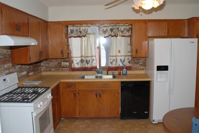 Brand new stove and refrigerator Dec of 2018