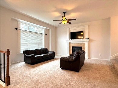 1303 Stone Ln, Lansing, KS 66043 - photo 4