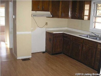 8000 Sherry Lynn Ct, Louisville, KY 40228 - photo 3