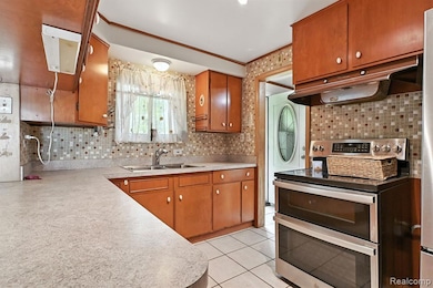 8814 Pellett Dr, Whitmore Lake, MI 48189 - photo 4