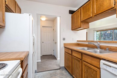 Kitchen_KI_25-SMALL
