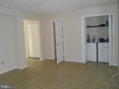 9422 Fens Hollow NW, Laurel, MD 20723 - photo 3