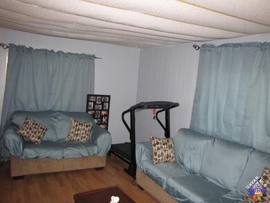 6672 Holiday Ave, Rosamond, CA 93560 - photo 5