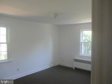 33 Elberon Ave unit 2, Lansdowne, PA 19050 - photo 4