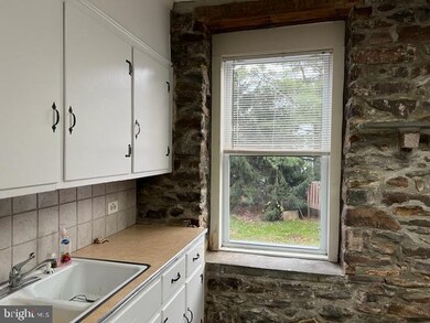 328 N Main St unit 1ST FLOOR, Sellersville, PA 18960 - photo 4