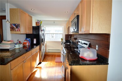 27 Vaughan Ave unit 2, Newport, RI 02840 - photo 6